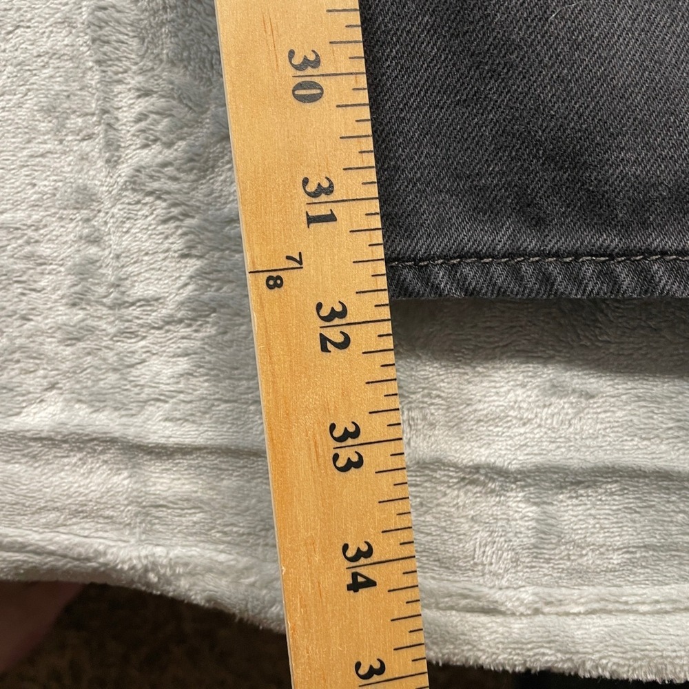 Levi's 501 Black Denim Jeans Mens Relaxed Fit‎ Button Fly Size 38x34 - Picture 7 of 7